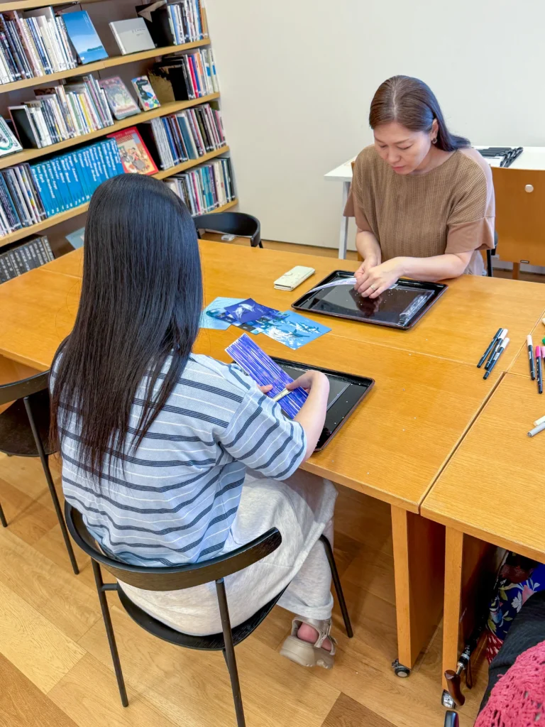 WATASHI no NEIRO/ 私の音色 あなただけのオルゴールを作るワークショップ 不知火美術館・図書館にて6月28日の様子