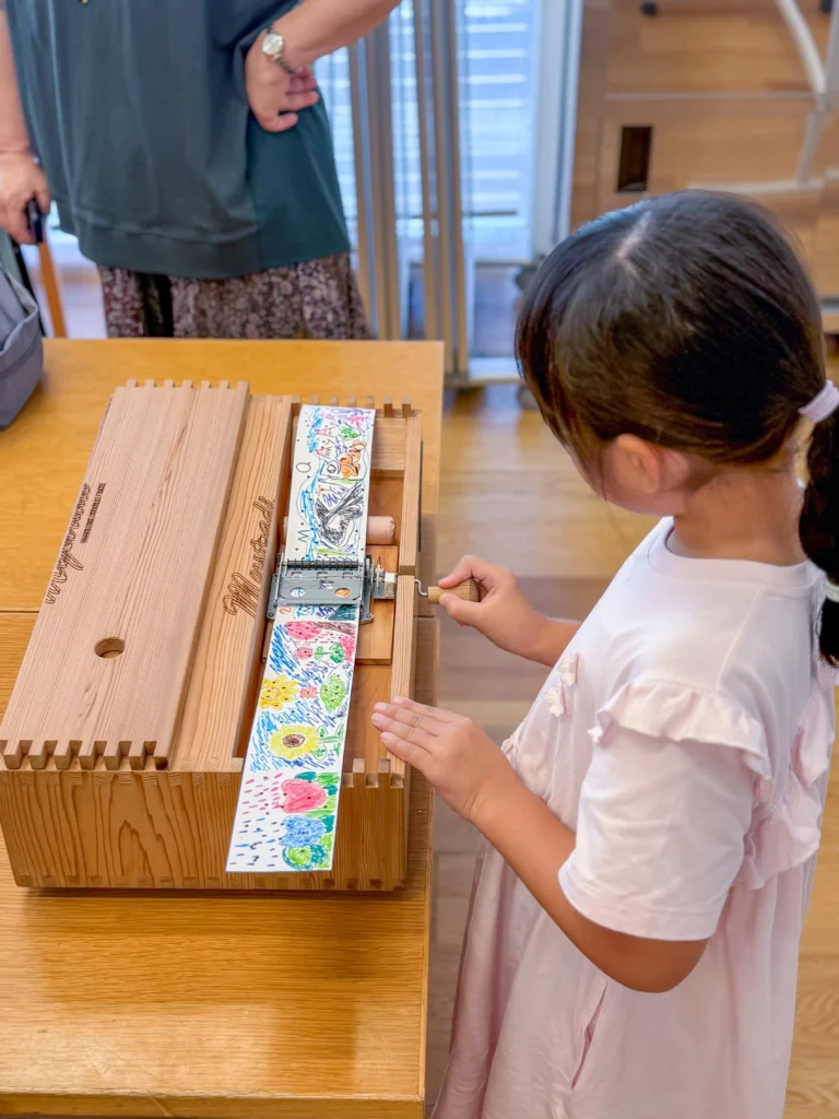 WATASHI no NEIRO/ 私の音色 あなただけのオルゴールを作るワークショップ 不知火美術館・図書館にて6月28日の様子